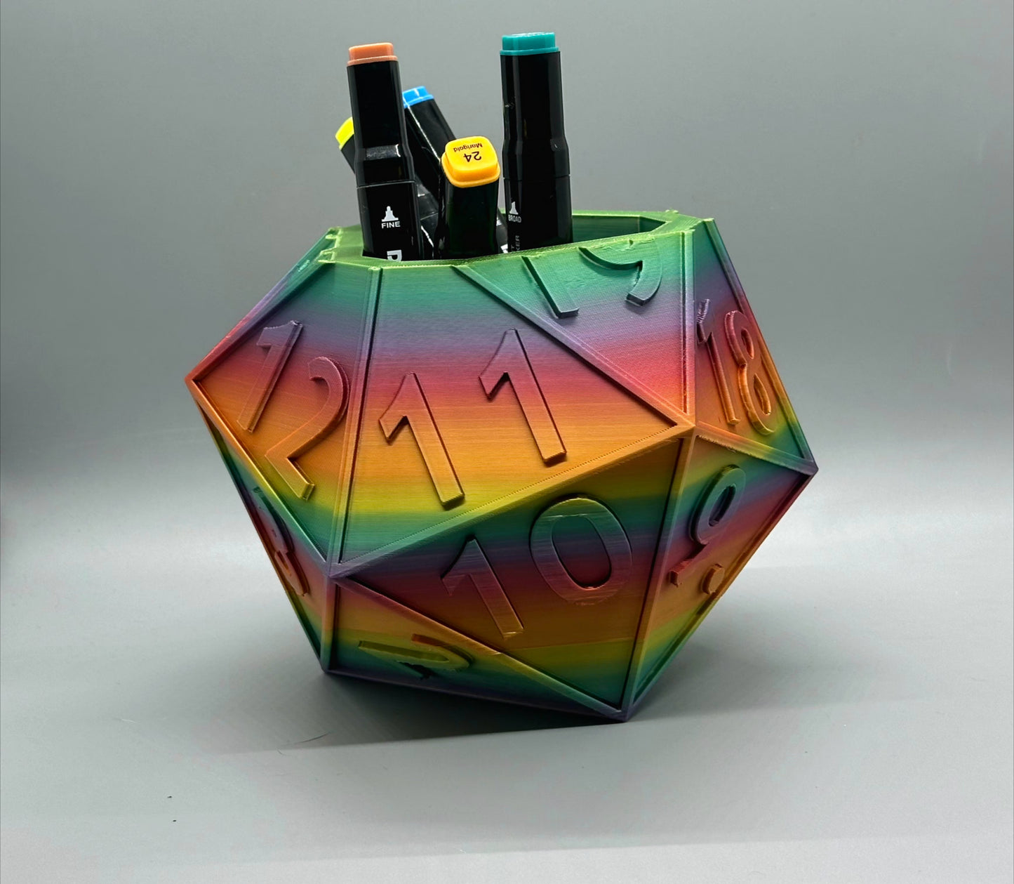 D20 Planter - Wide Opening