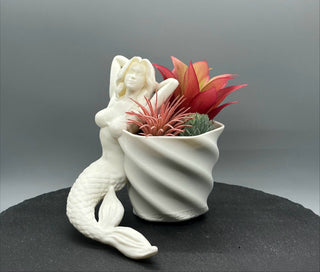 Mermaid Planter – 3D-printed succulent planter by 3DHotshop