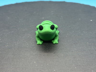 Articulated Mini Frog – 3D-printed articulated flexi fidget toy by 3DHotshop