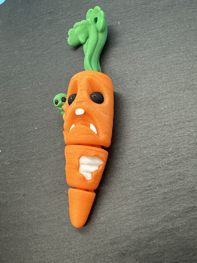 Spooky Carrot Face – 3D-printed articulated flexi fidget toy by 3DHotshop