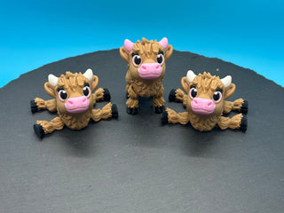 Articulated Highland Cow – 3D-printed articulated flexi fidget toy by 3DHotshop